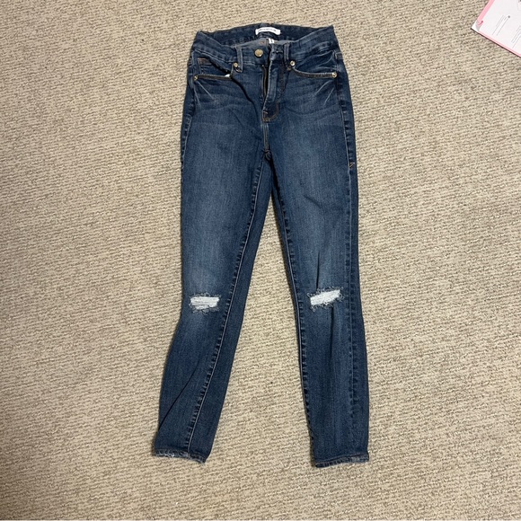 Good American Good Legs Skinny Jeans size 0 - Picture 16 of 16